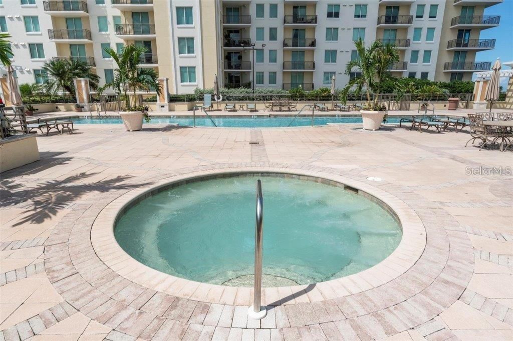 800 N Tamiami Trail , Unit 1006, Sarasota, FL 34236 Photo