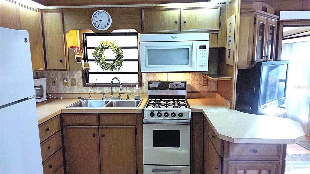 3300 26th Avenue E, Unit 42, Bradenton, FL 34208 Photo