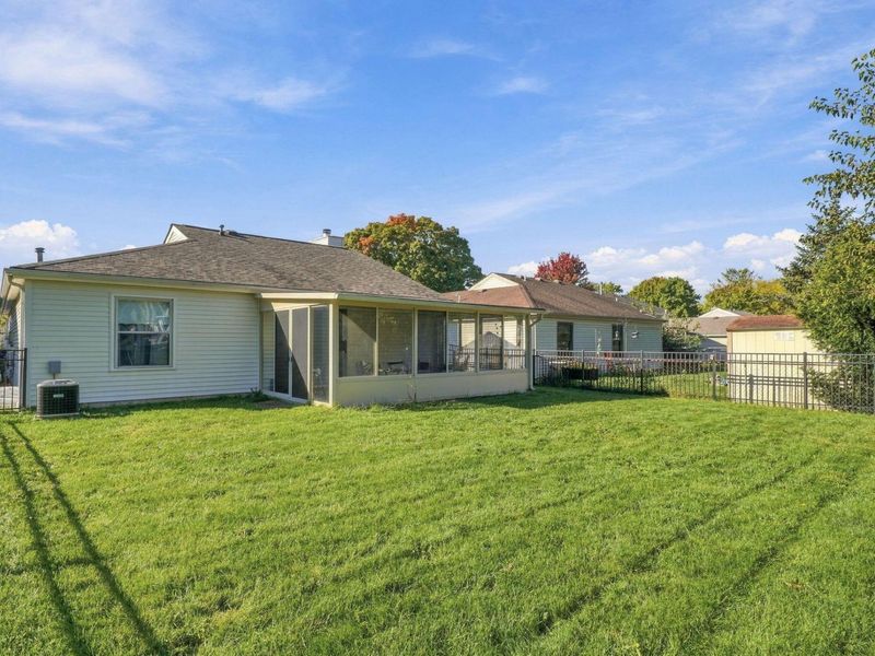 3188 Heatherside Drive, Dublin, OH 43017 Photo 13