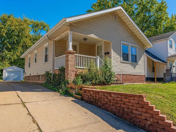 2340 S 11TH Street, Springfield, IL 62703