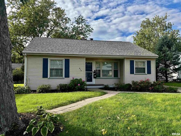 414 W RIDGEMONT Road, Peoria, IL 61614
