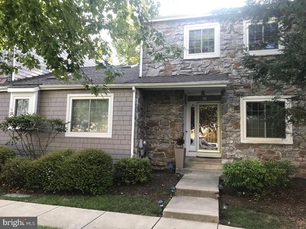 10 LANTERN LANE, CHESTERBROOK, PA 19087