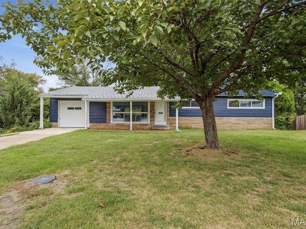 7109 Fernbrook Drive, St Louis, MO 63123