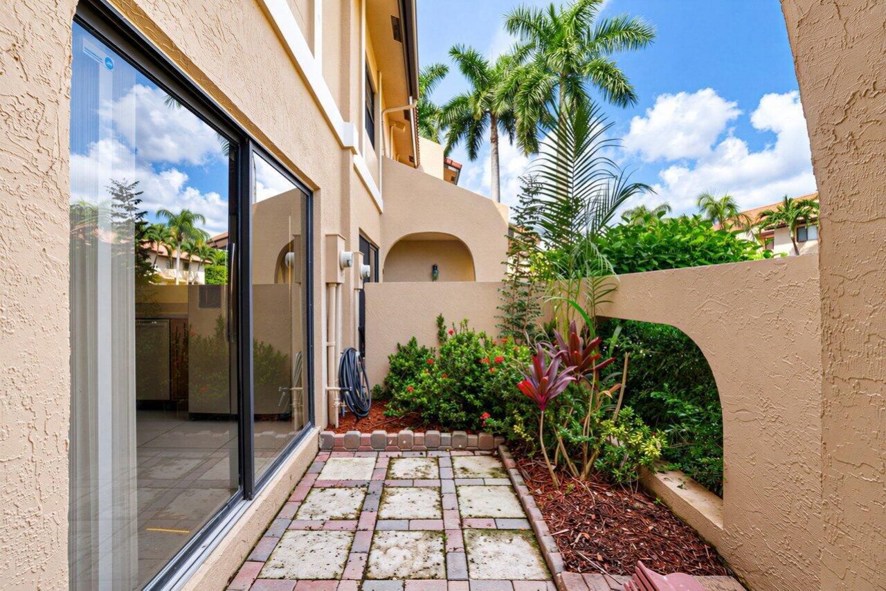 22068 Las Brisas Circle, Boca Raton, FL 33433 Photo
