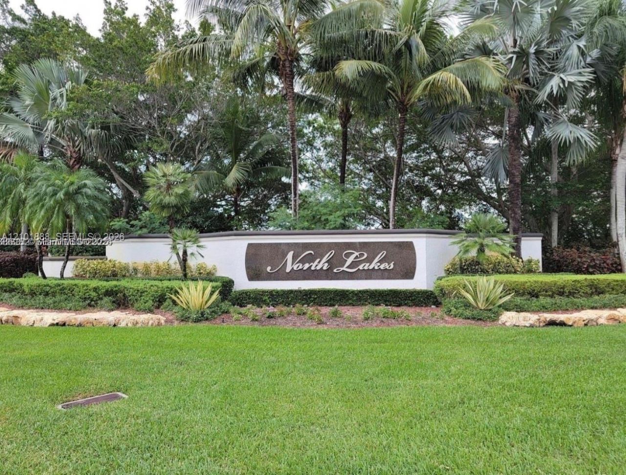 932 Falling Water Rd, Weston, FL 33326 Photo