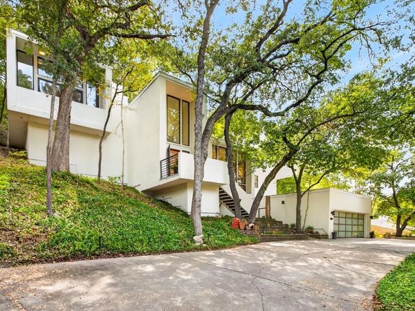 3817 Harlanwood Drive, Fort Worth, TX 76109