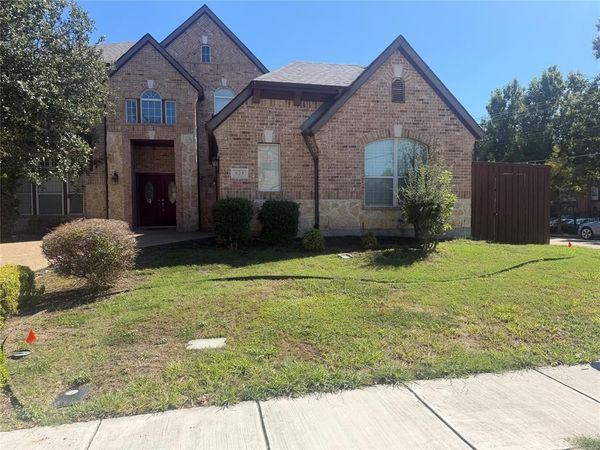 825 Lotus Drive, Richardson, TX 75081