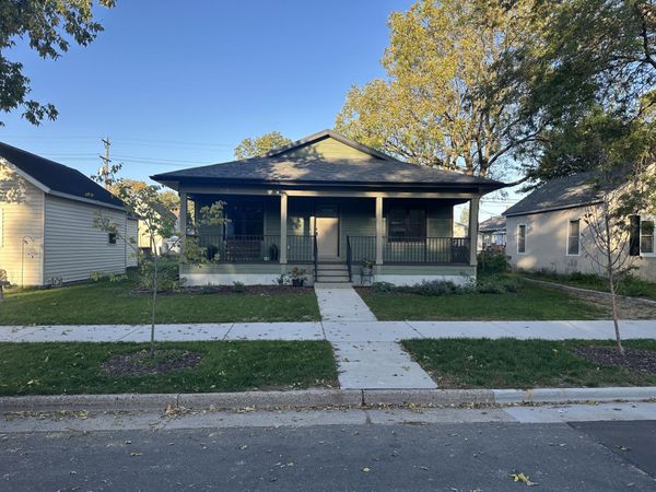 823 Avon St, La Crosse, WI 54603