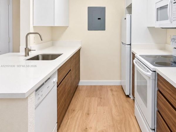 2946 S University Dr , Unit 7206, Davie, FL 33328