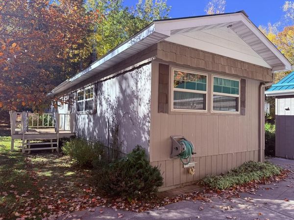 630 KULCZYSKI LANE, Armstrong Creek, WI 54103