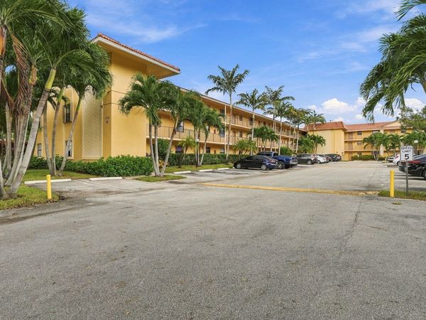 11477 NW 39th Court, Unit 201-1, Coral Springs, FL 33065