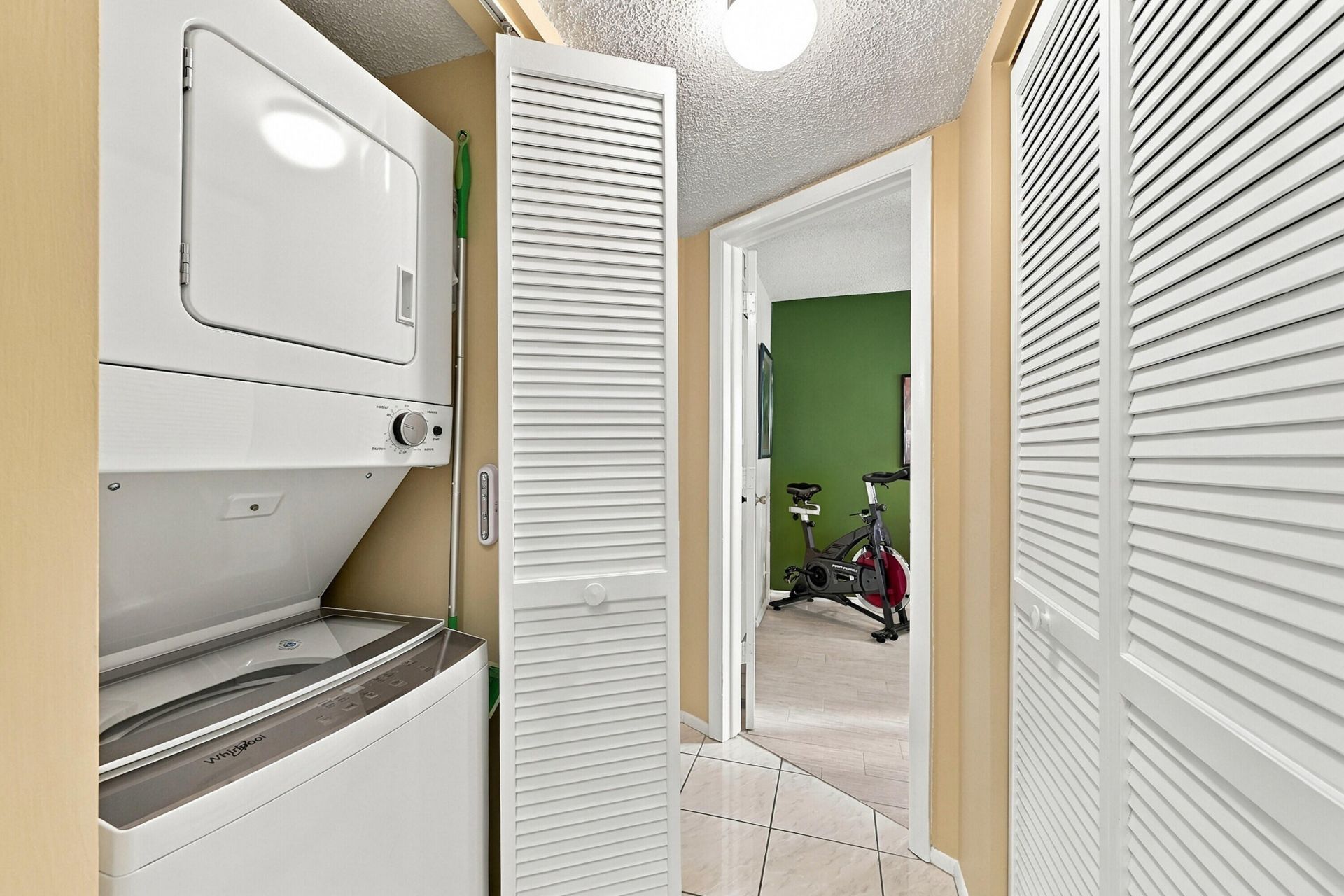 11477 NW 39th Court, Unit 201-1, Coral Springs, FL 33065 Photo