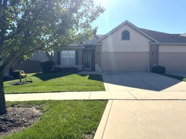 9987 Settlers Court , St. John, IN 46373