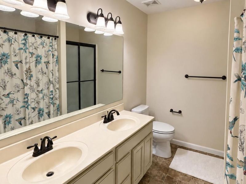 5316 Valley View Drive, Hamilton Township, OH 45152 Photo 12