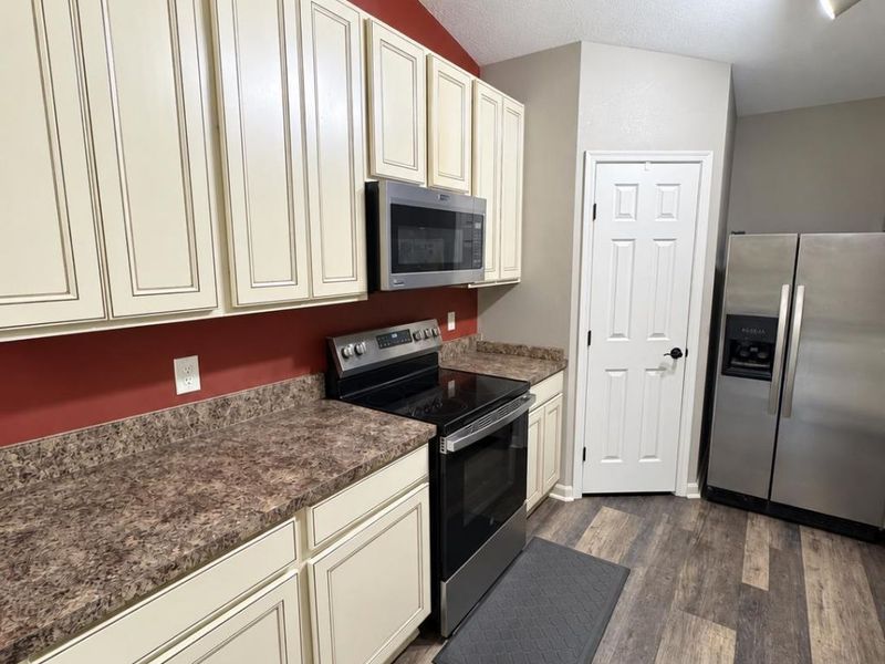 5316 Valley View Drive, Hamilton Township, OH 45152 Photo 8