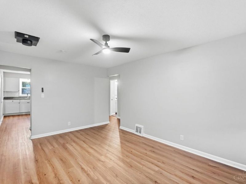 1437 Exeter Avenue, Fairfield Township, OH 45015 Photo 10