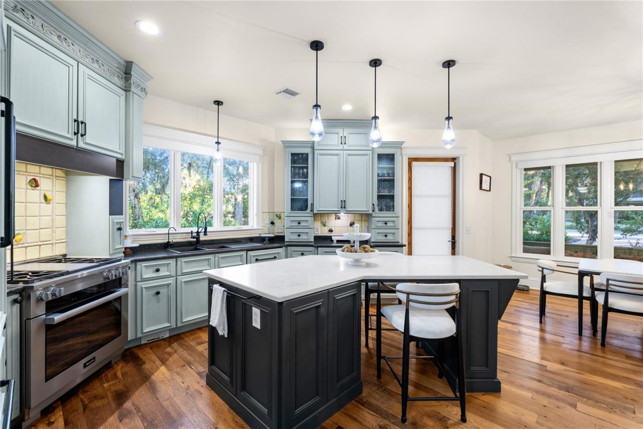 5903 River Forest Circle, Bradenton, FL 34203 Photo