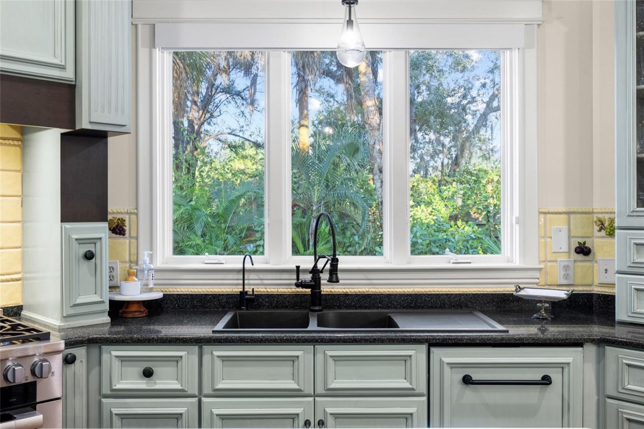 5903 River Forest Circle, Bradenton, FL 34203 Photo