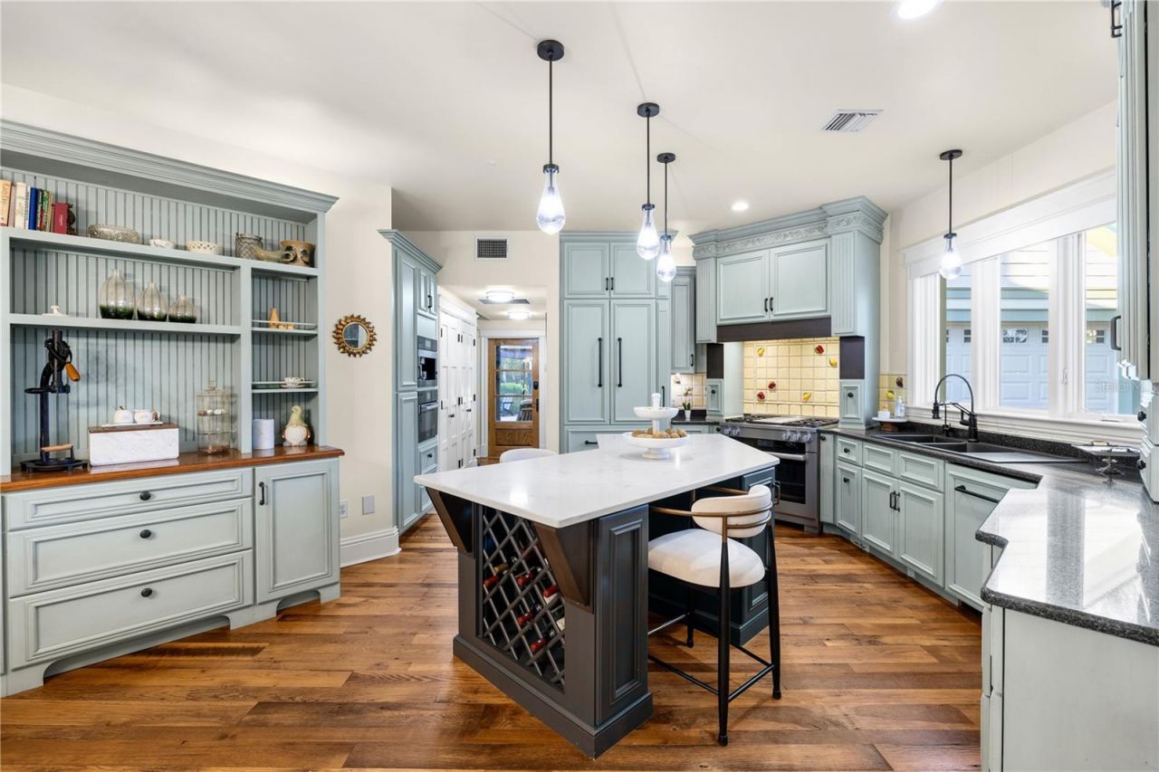 5903 River Forest Circle, Bradenton, FL 34203 Photo