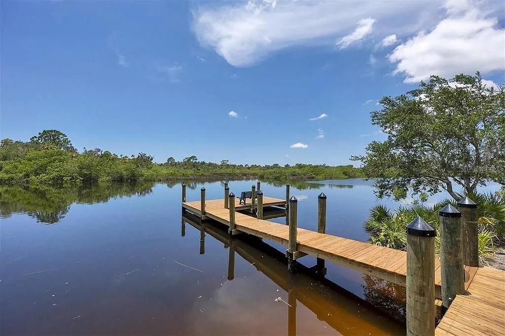 5903 River Forest Circle, Bradenton, FL 34203 Photo