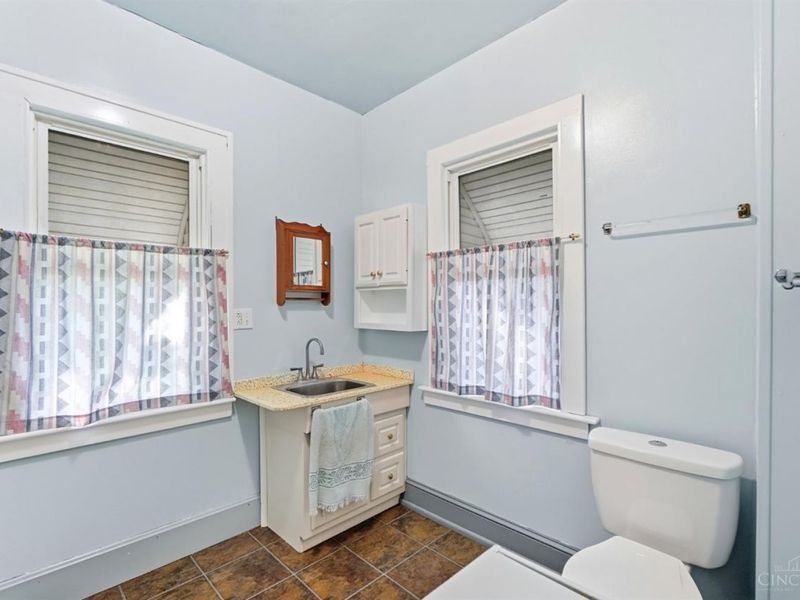 111 N Sutphin Street, Middletown, OH 45042 Photo 14