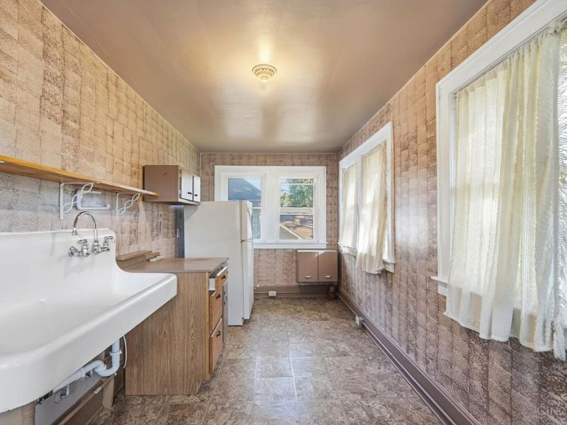 111 N Sutphin Street, Middletown, OH 45042 Photo 20