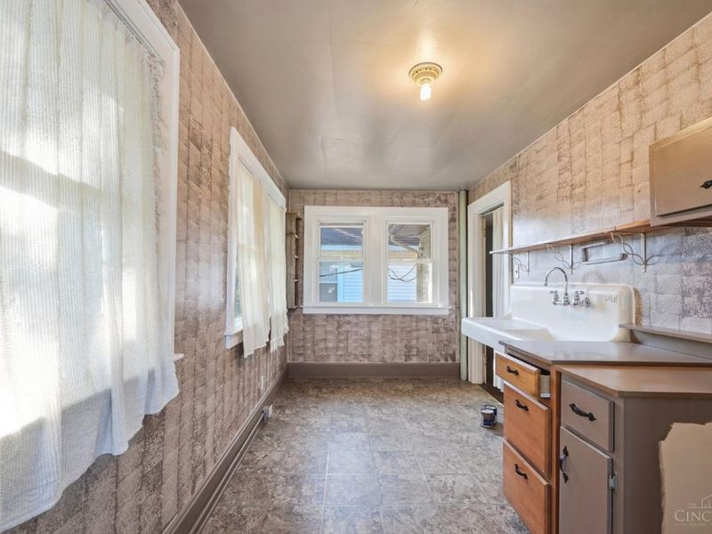 111 N Sutphin Street, Middletown, OH 45042 Photo 21