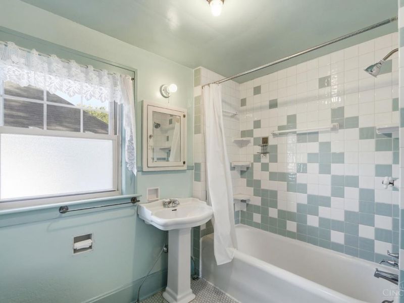 111 N Sutphin Street, Middletown, OH 45042 Photo 22