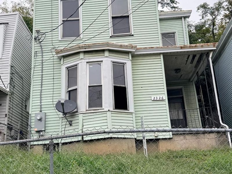 2326 Gladstone Avenue, Cincinnati, OH 45202 Photo 1