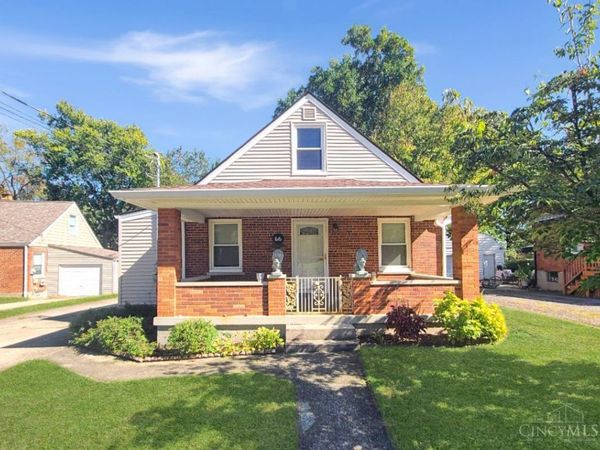 66 Gambier Circle, Greenhills, OH 45218