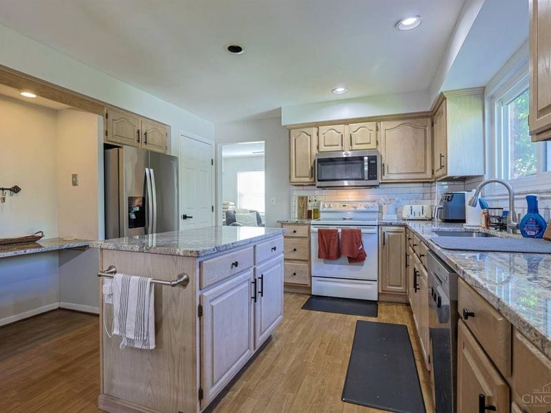 3412 Thorndale Court, Green Township, OH 45239 Photo 14
