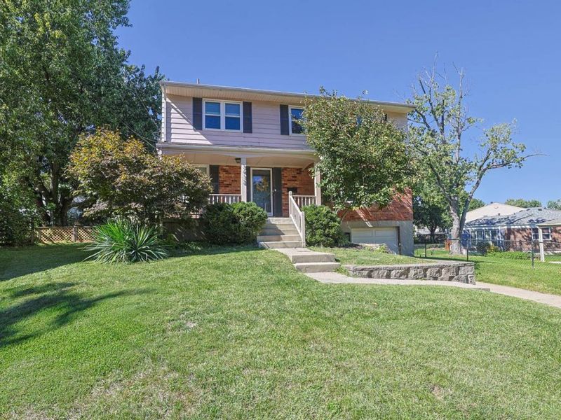 3412 Thorndale Court, Green Township, OH 45239 Photo 2