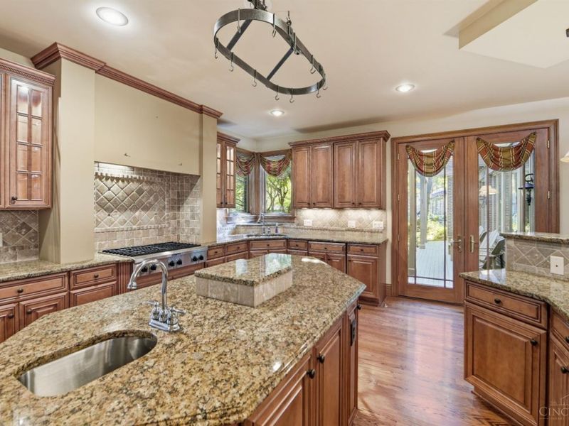 7096 Hollywood Drive, West Chester, OH 45069 Photo 11