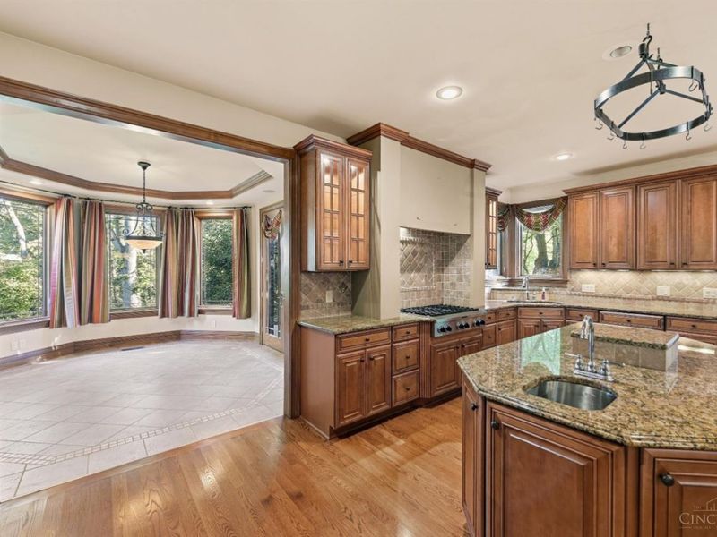 7096 Hollywood Drive, West Chester, OH 45069 Photo 13