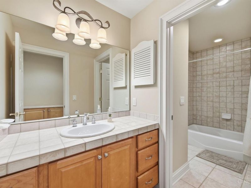 7096 Hollywood Drive, West Chester, OH 45069 Photo 46