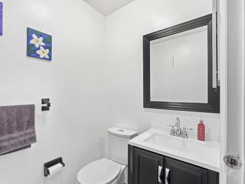 9596 Leebrook Drive, Springfield Township, OH 45231 Photo 28