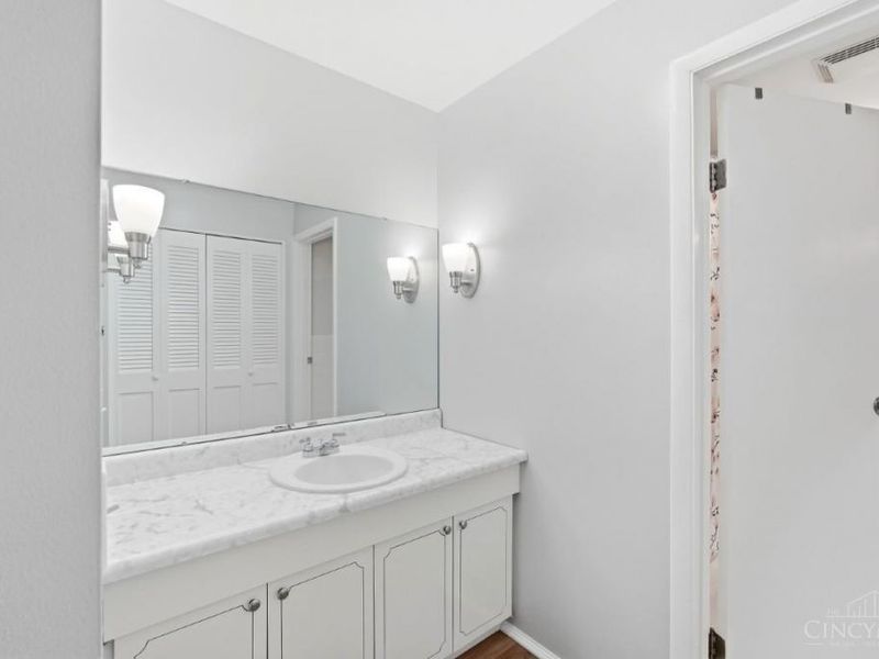 9596 Leebrook Drive, Springfield Township, OH 45231 Photo 37