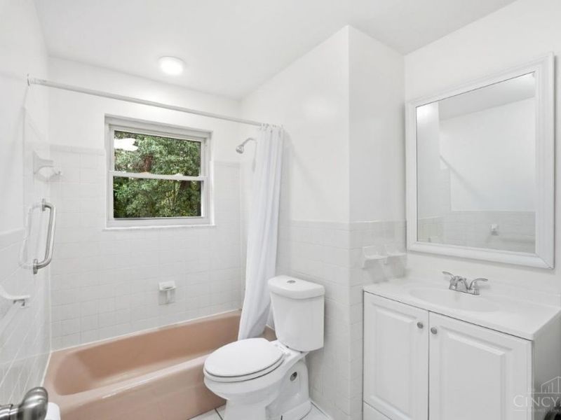9596 Leebrook Drive, Springfield Township, OH 45231 Photo 44