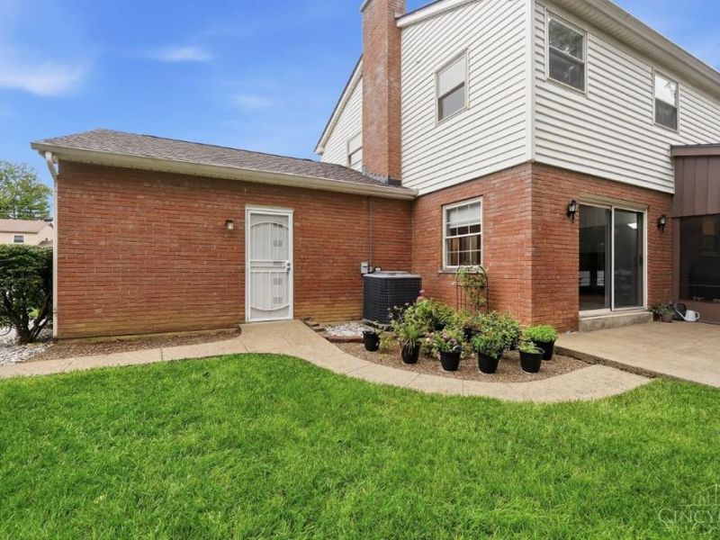 9596 Leebrook Drive, Springfield Township, OH 45231 Photo 80