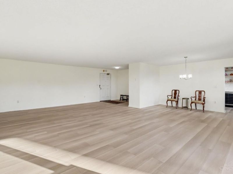 2444 Madison Road, Unit 408, Cincinnati, OH 45208 Photo 13