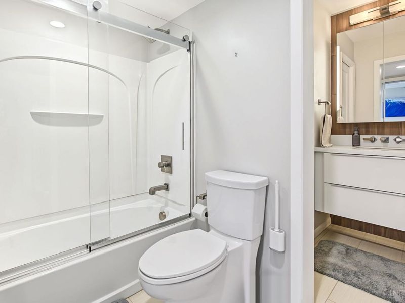 801 Delta Avenue, Unit 4, Cincinnati, OH 45226 Photo 24
