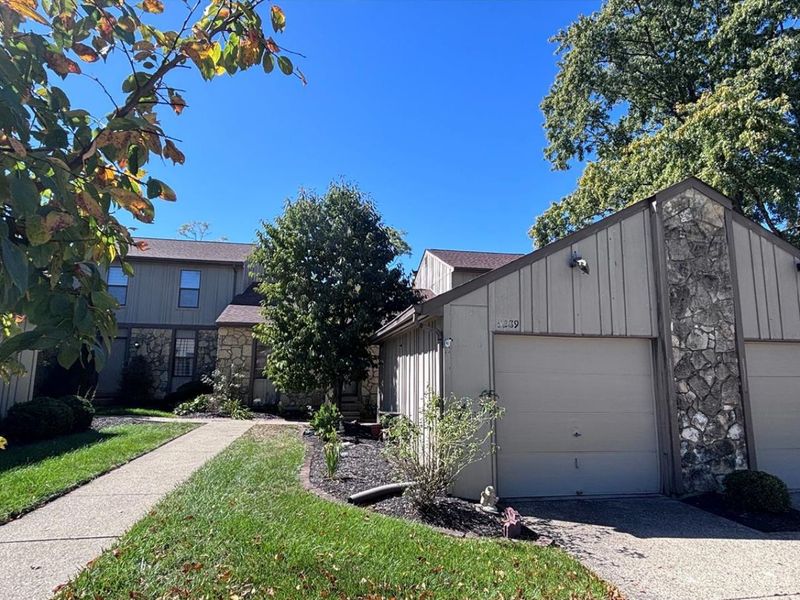 5289 Pros Drive, West Chester, OH 45069 Photo 1