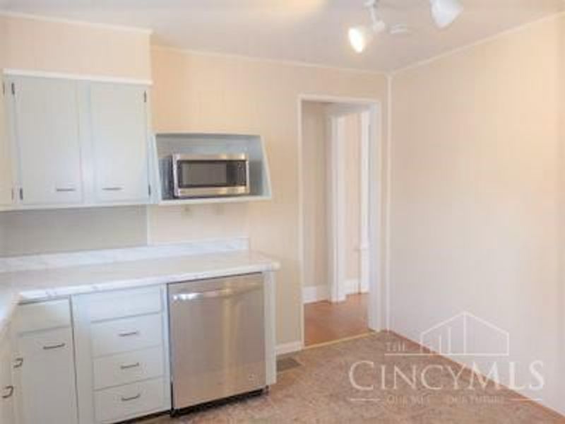 2715 Markbreit Avenue, Cincinnati, OH 45209 Photo 11