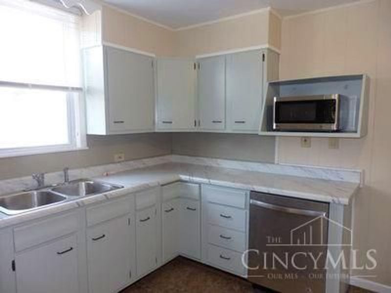2715 Markbreit Avenue, Cincinnati, OH 45209 Photo 12