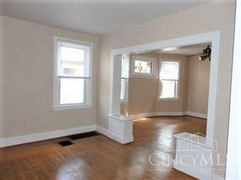 2715 Markbreit Avenue, Cincinnati, OH 45209 Photo 7