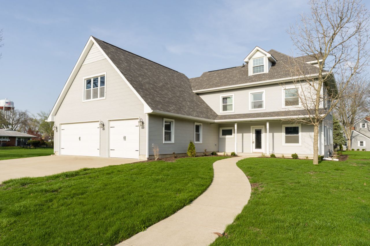 1600 Bucklin Street , La Salle, IL 61301 Main Photo