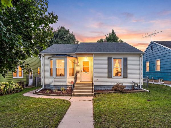 1340 3rd Street E, Saint Paul, MN 55106