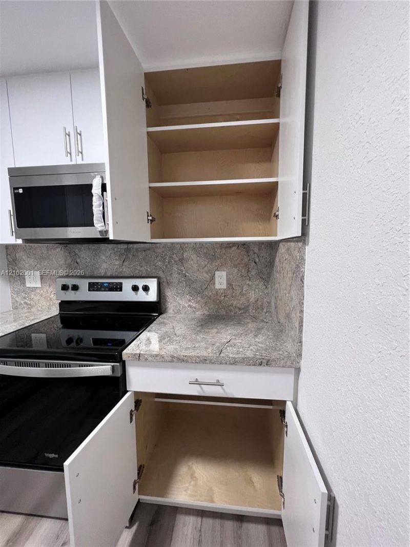 8200 SW 210th St , Unit 114, Cutler Bay, FL 33189 Photo
