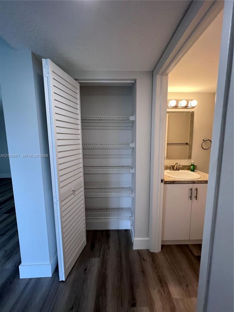 8200 SW 210th St , Unit 114, Cutler Bay, FL 33189 Photo