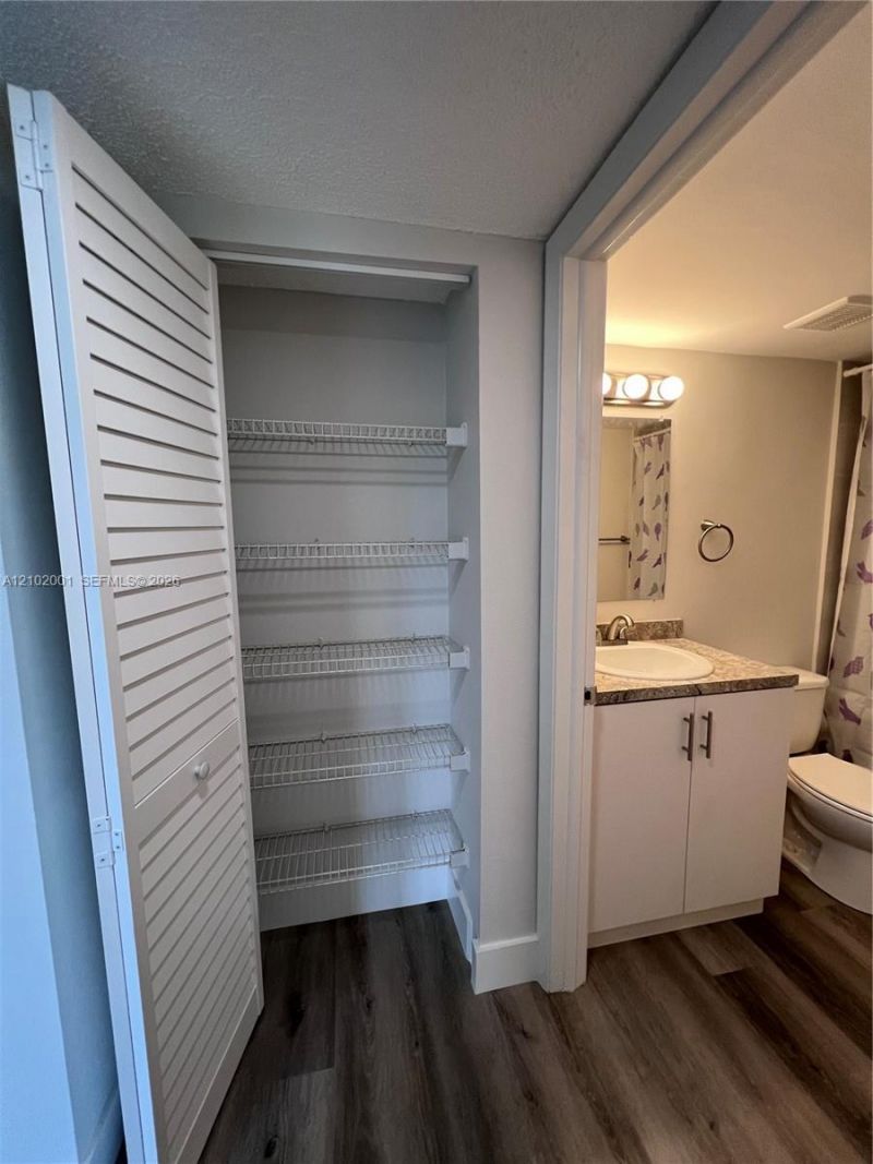 8200 SW 210th St , Unit 114, Cutler Bay, FL 33189 Photo